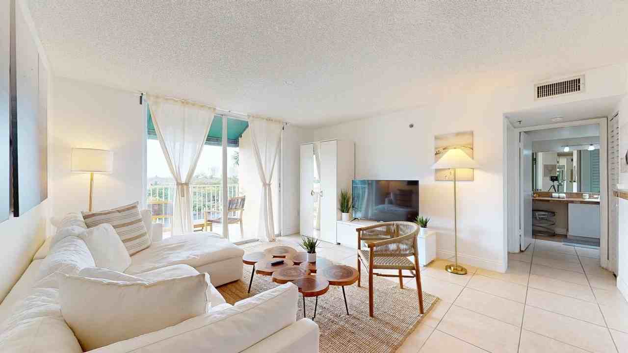 19701 E Country Club Dr #1022308P - Photo 5 of 36