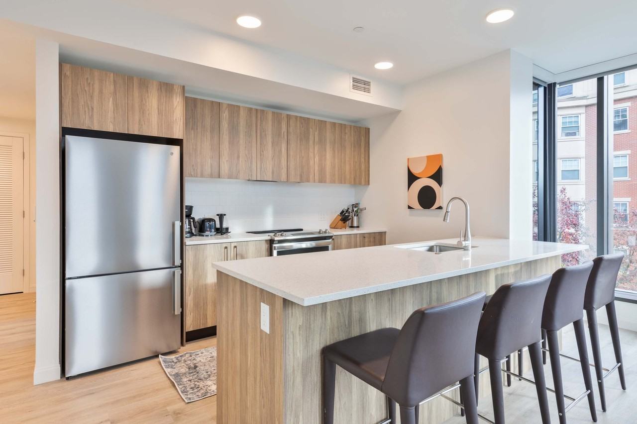 60 Kilmarnock St #1039268P - Photo 3 of 38