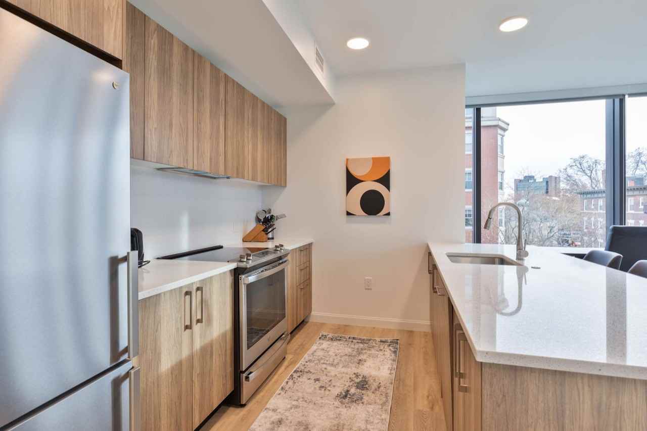 60 Kilmarnock St #1039268P - Photo 5 of 38
