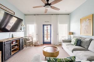 featured image of 994 Dolly St