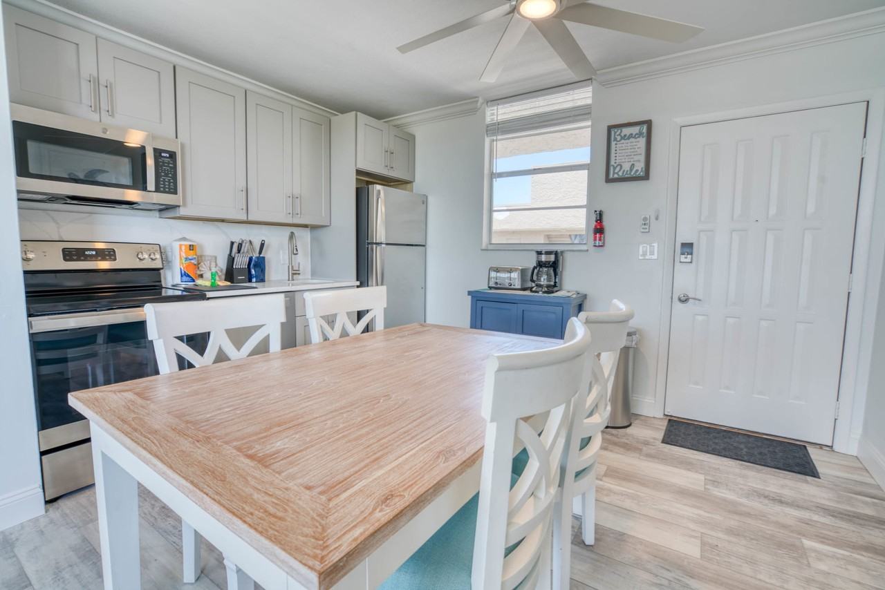 5800 Bonita Beach Road Southwest - Photo 7 of 33