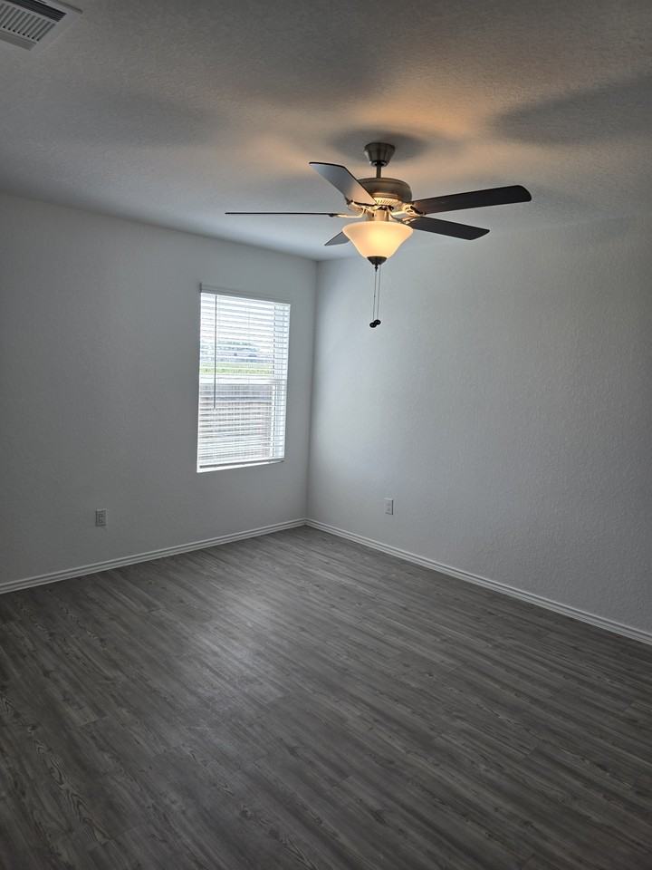 620 Creekside Way ##4-2 - Photo 4 of 38