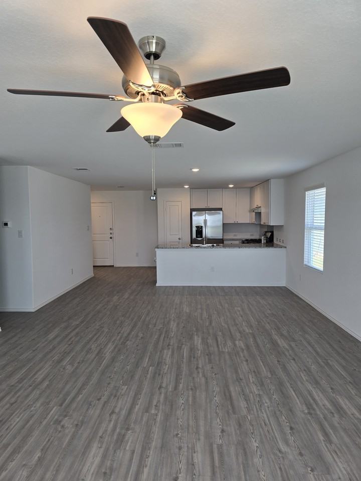 620 Creekside Way ##4-2 - Photo 6 of 38