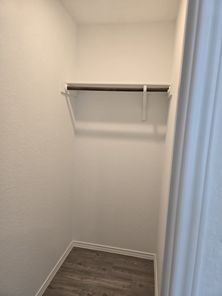 620 Creekside Way ##4-2 - Photo 7 of 38