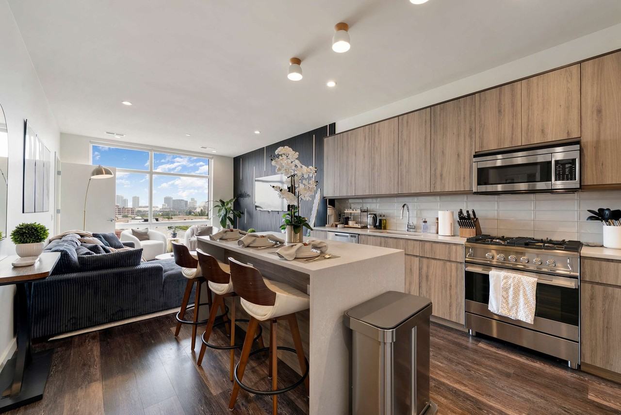 1122 W Chicago Ave #1244961P - Photo 4 of 41