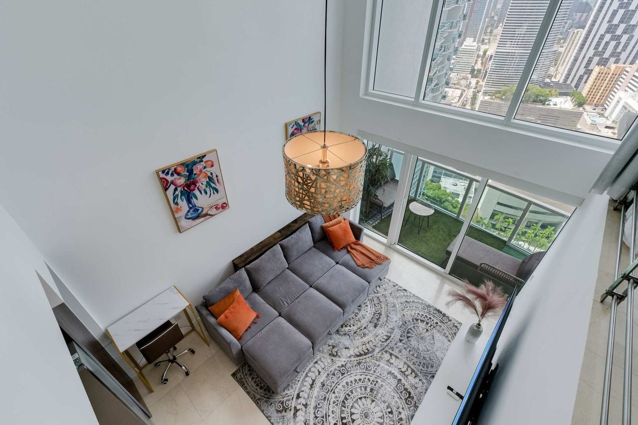 41 Se 5th St #1245242P - Photo 2 of 35