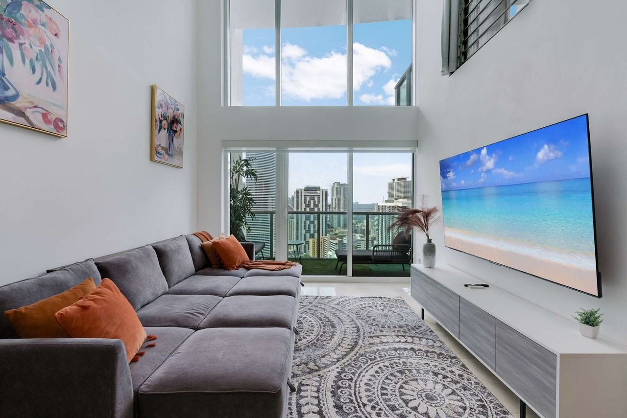 41 Se 5th St #1245242P - Photo 3 of 35