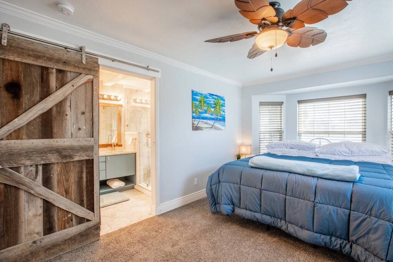 671 E Center St #1249830P - Photo 6 of 33