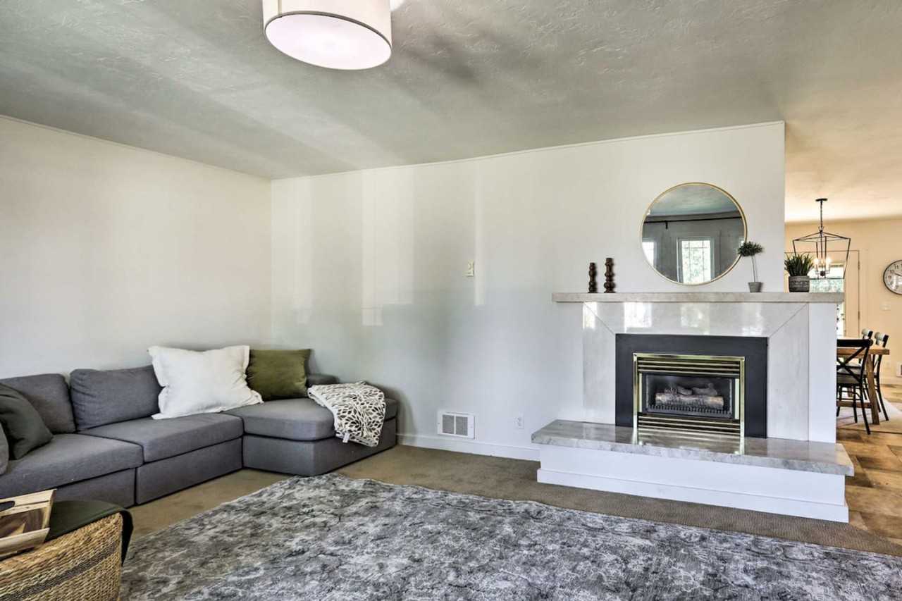 930 Canyon Ave #1249841P - Photo 6 of 37