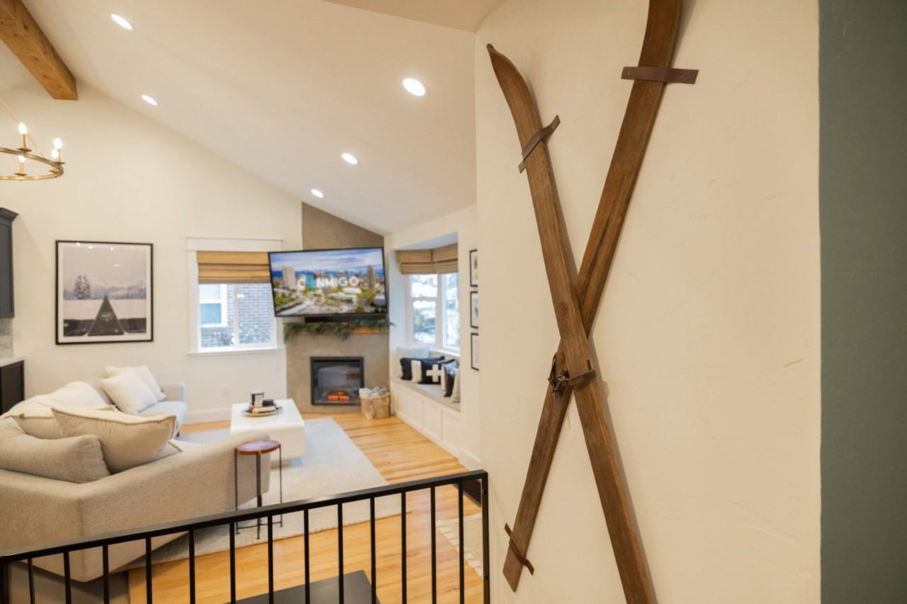 3045 S 1640 E #1249861P - Photo 2 of 50