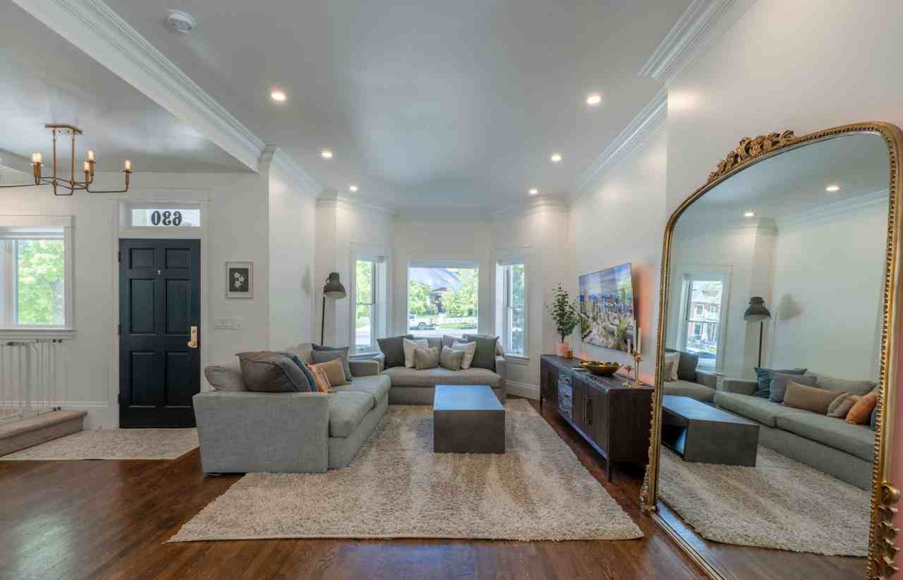 630 E 300 S #1249863P - Photo 3 of 11