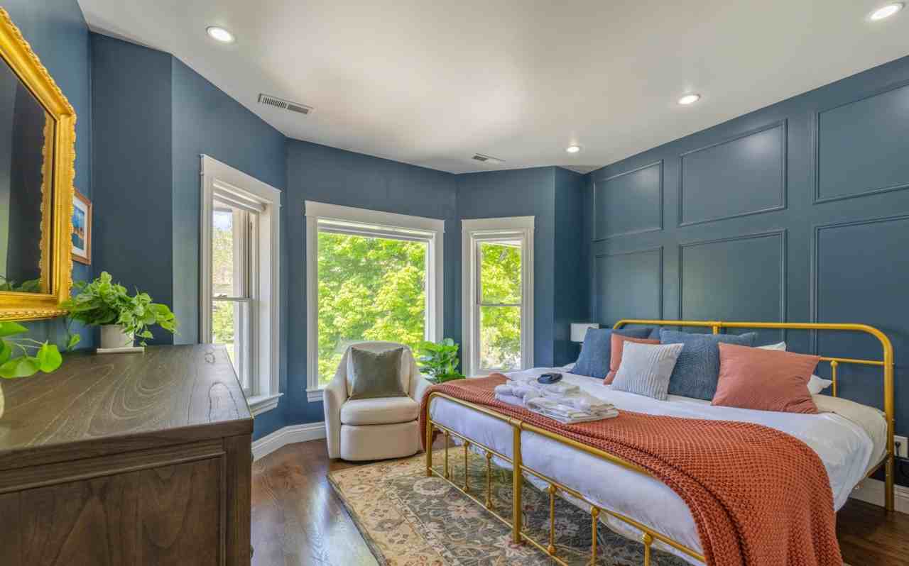 630 E 300 S #1249863P - Photo 5 of 11