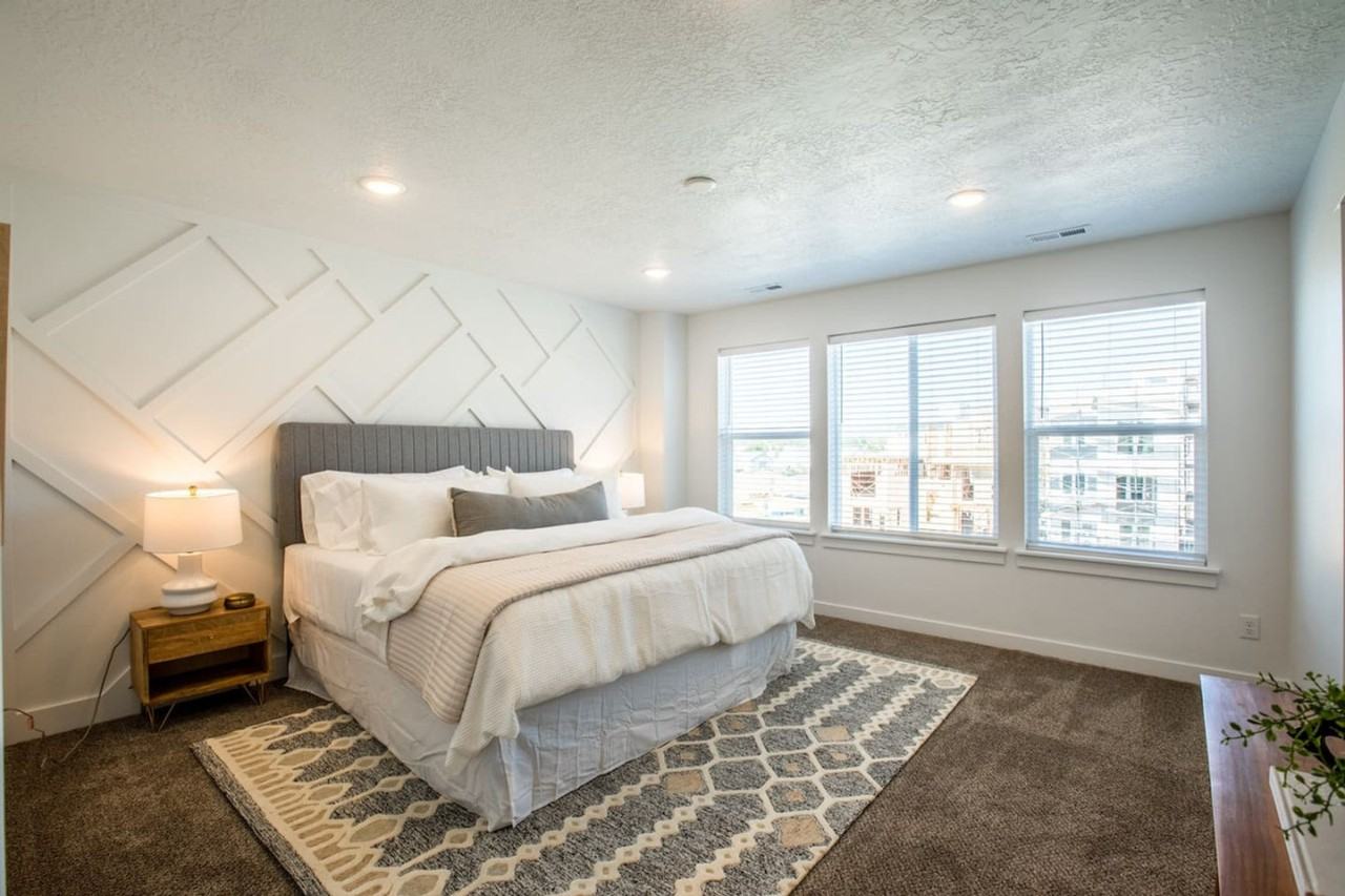 642 East 460 South - Photo 2 of 51