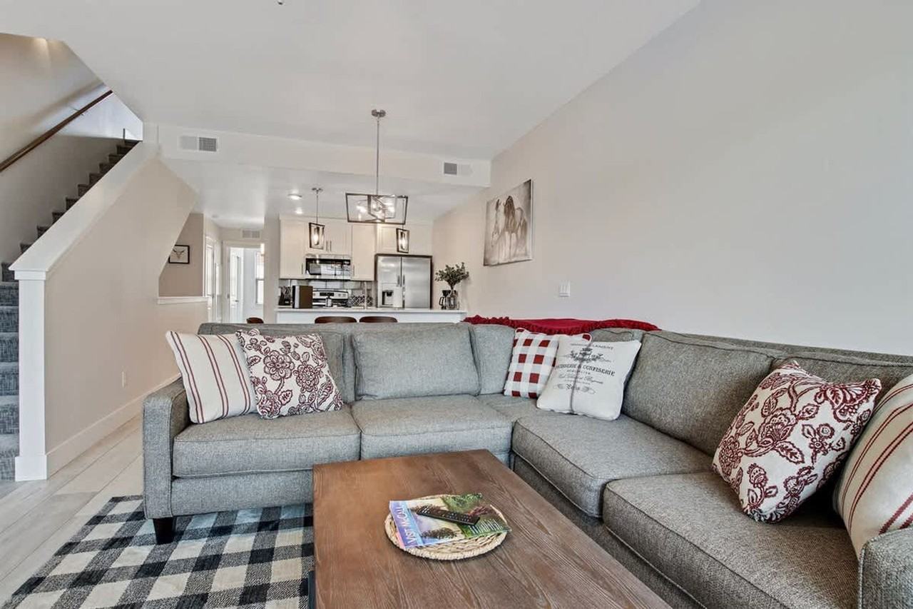 111 Broken Pine Ln #1250606P - Photo 2 of 41