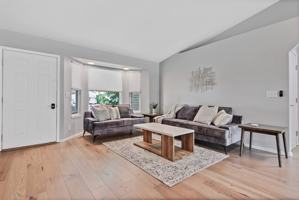 featured image of 925 N Stonehenge Way