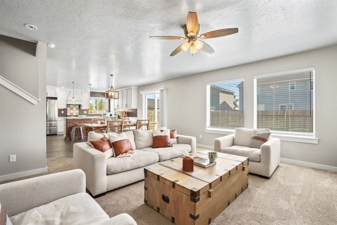 13671 Pensacola St #1250623P - Photo 7 of 40