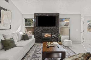 featured image of 9541 W Silverbirch St