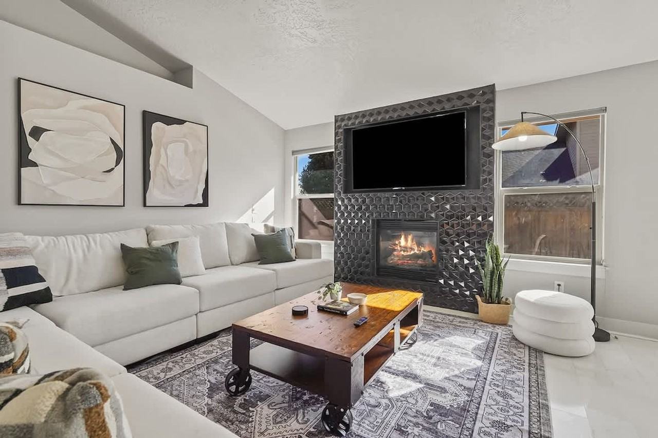 9541 W Silverbirch St #1250627P - Photo 2 of 36