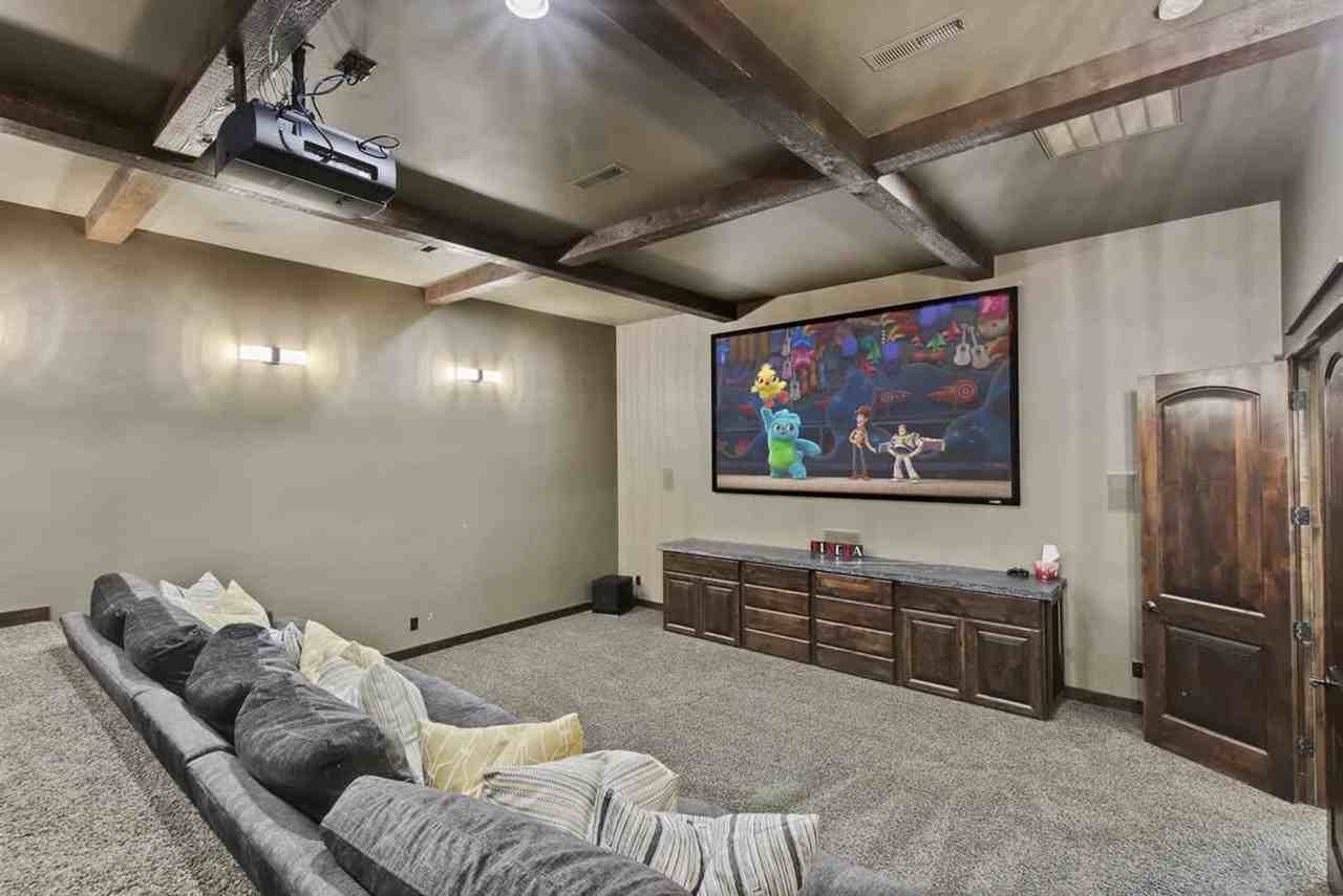 5605 N Morpheus Pl #1250634P - Photo 3 of 50