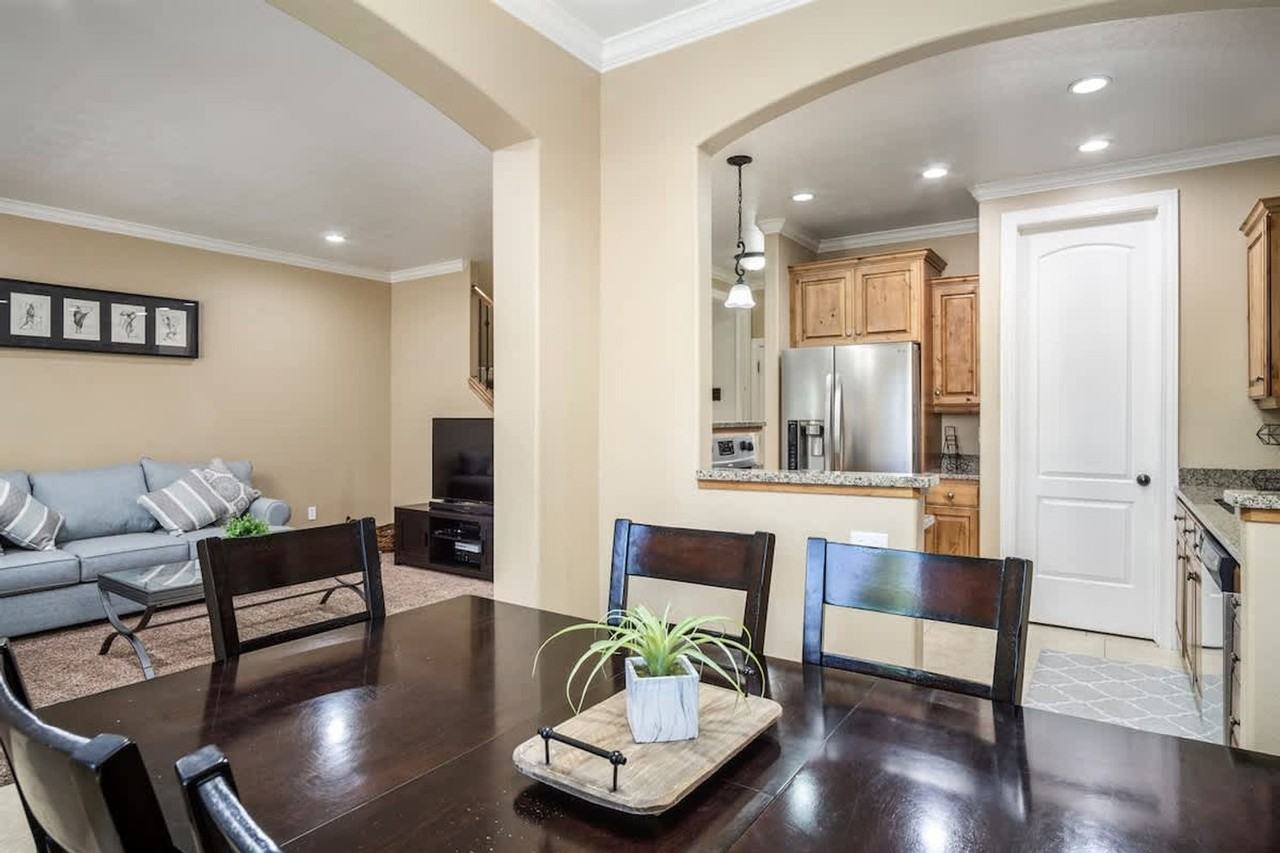 962 W 880 N #1250639P - Photo 7 of 27