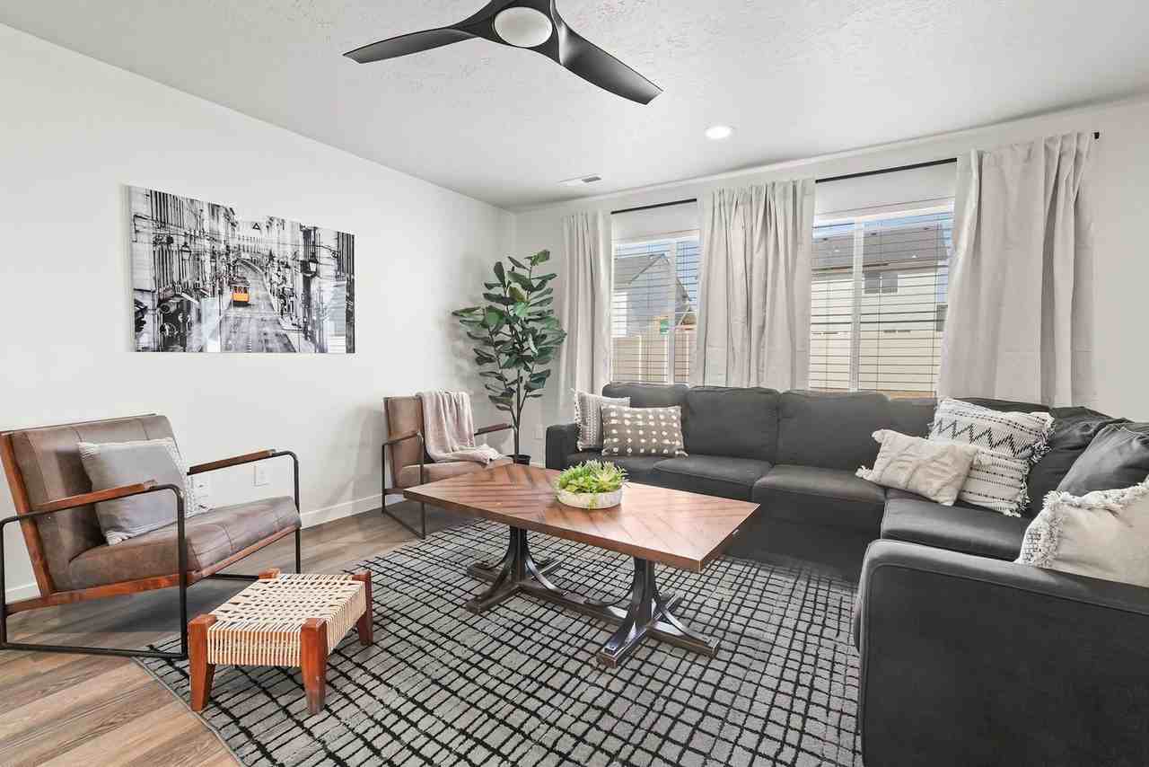 6976 West Redwood Creek Drive #1250676P - Photo 3 of 47