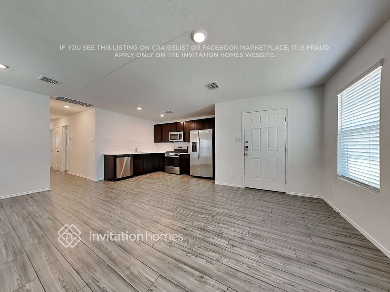 3214 Crestone Dr - Photo 4 of 18