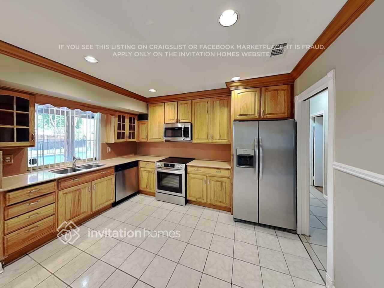 5515 Cleveland St - Photo 6 of 20