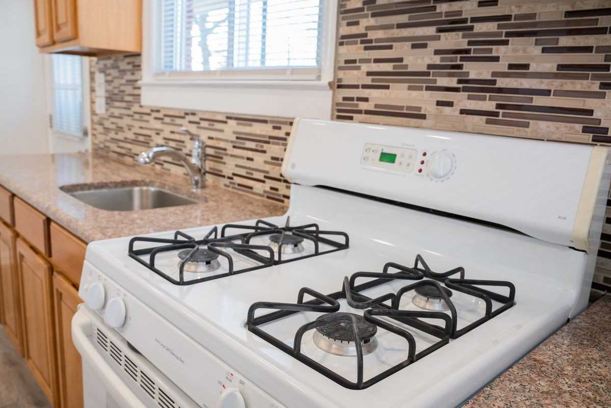 8204 Old Harford Rd - Photo 6 of 22