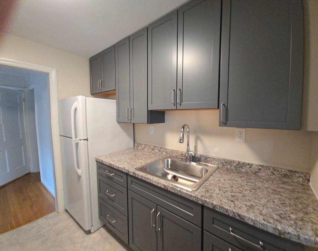 2107 5th St S ##3 - Photo 2 of 20