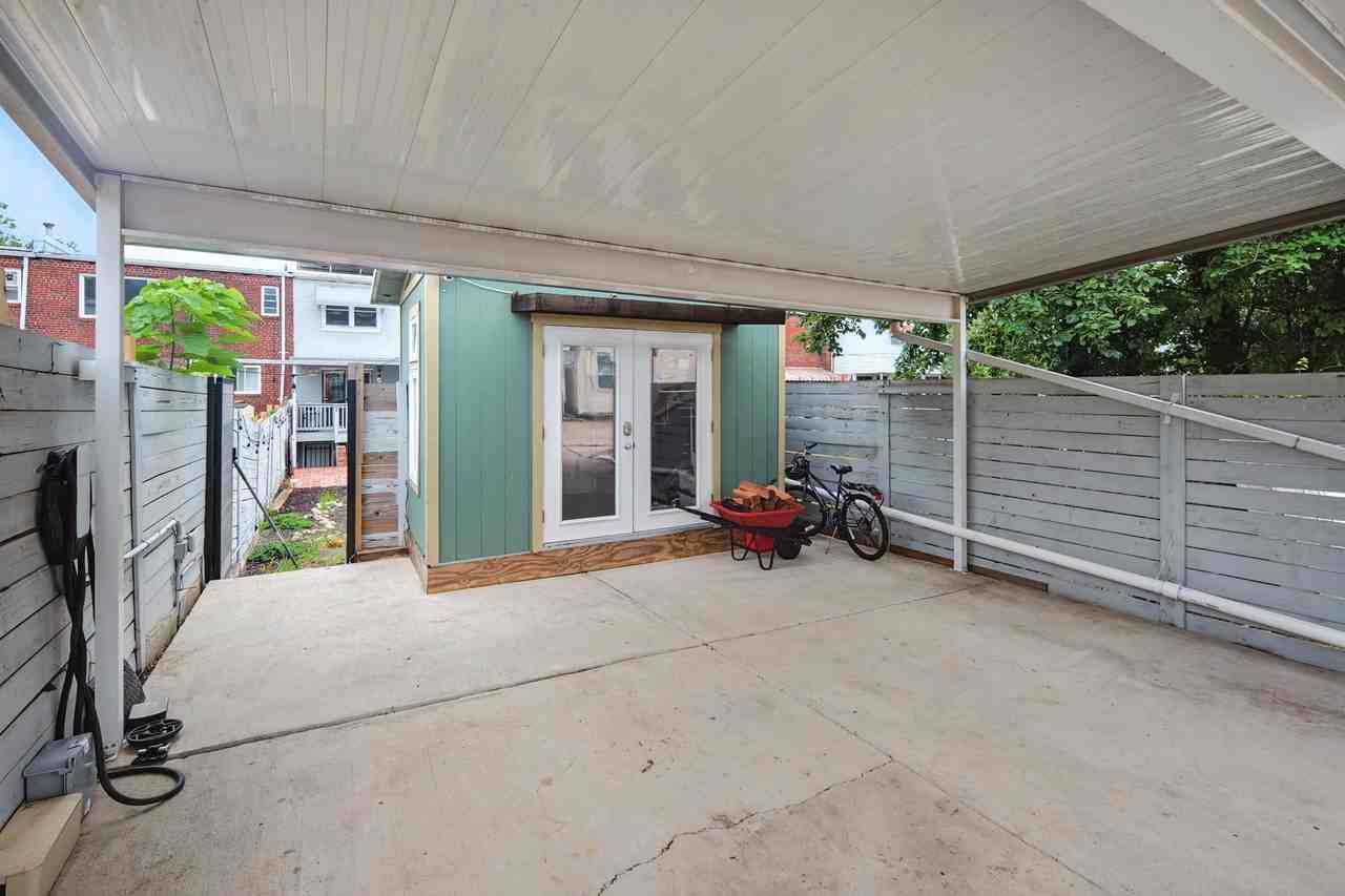 1340 W St Ne - Photo 6 of 20