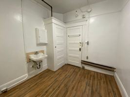 featured image of 833 Kearny St #31