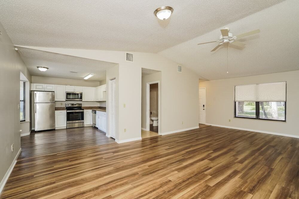 6514 Flora Way - Photo 4 of 15