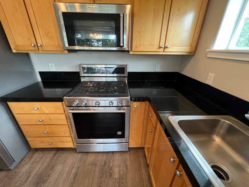 1000 Sw 170th Ave #202 - Photo 3 of 12