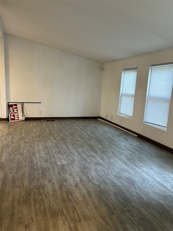 1711 Grant St - Photo 2 of 20