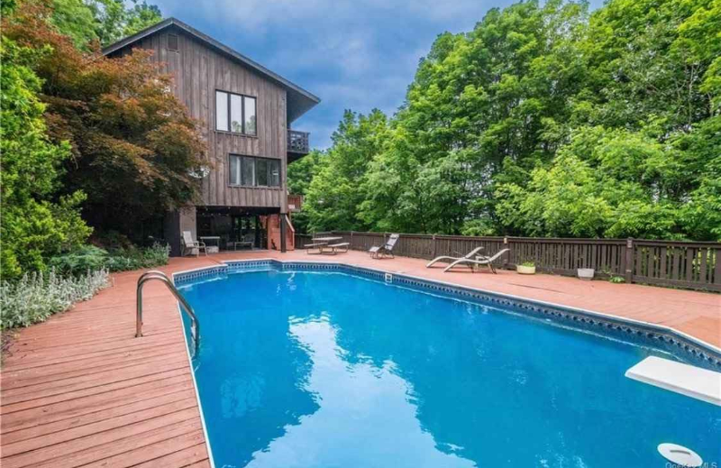 32 Sunrise Ter - Photo 3 of 18