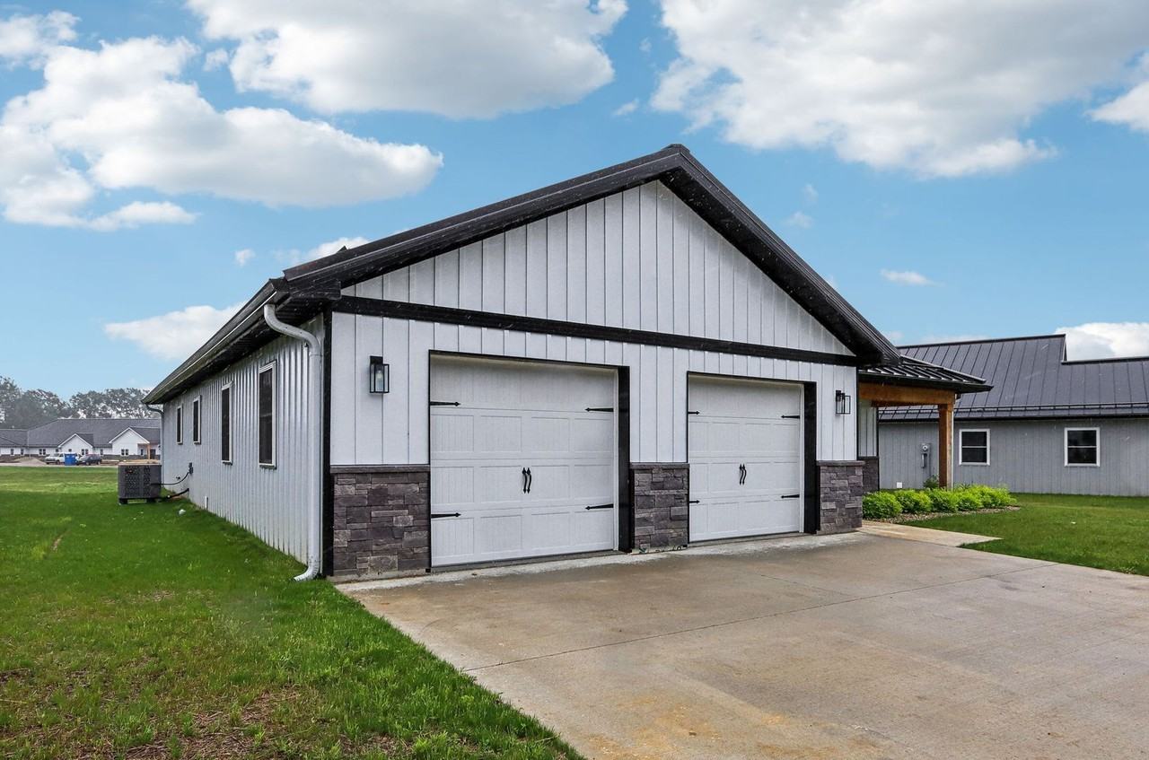 9860 W. Smith St - Photo 5 of 50