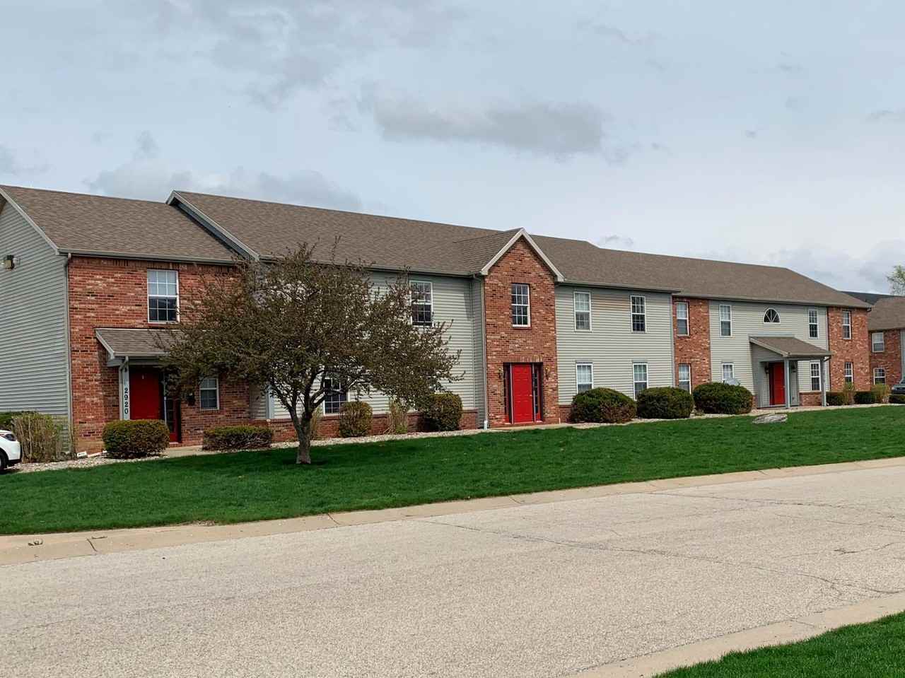 2912, 2916, 2918, 2920 Horizon Dr. - Photo 2 of 16