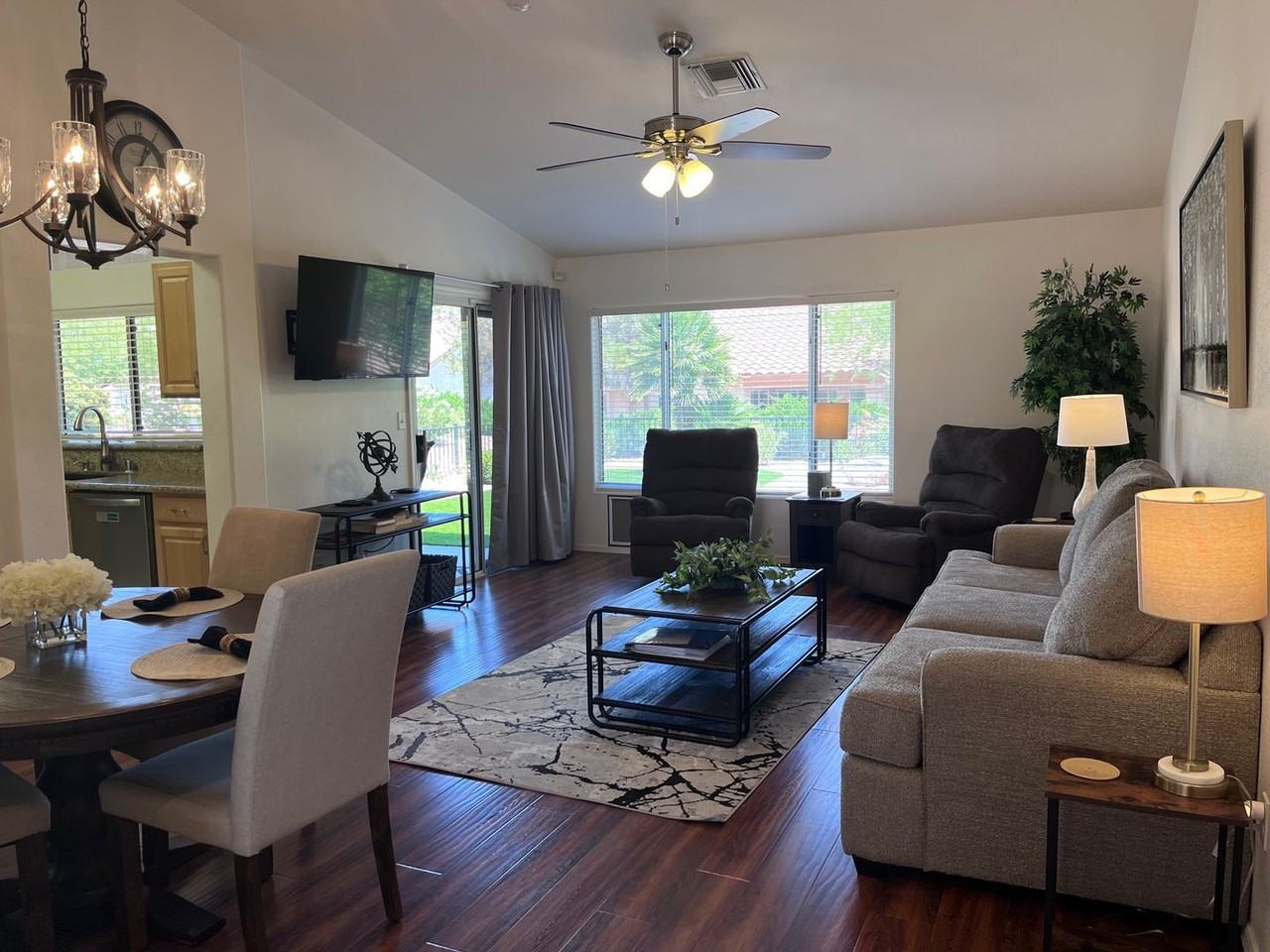 10304 Marymont Pl - Photo 3 of 24