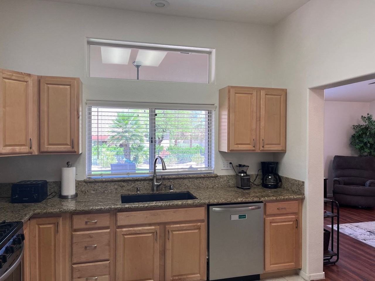 10304 Marymont Pl - Photo 7 of 24