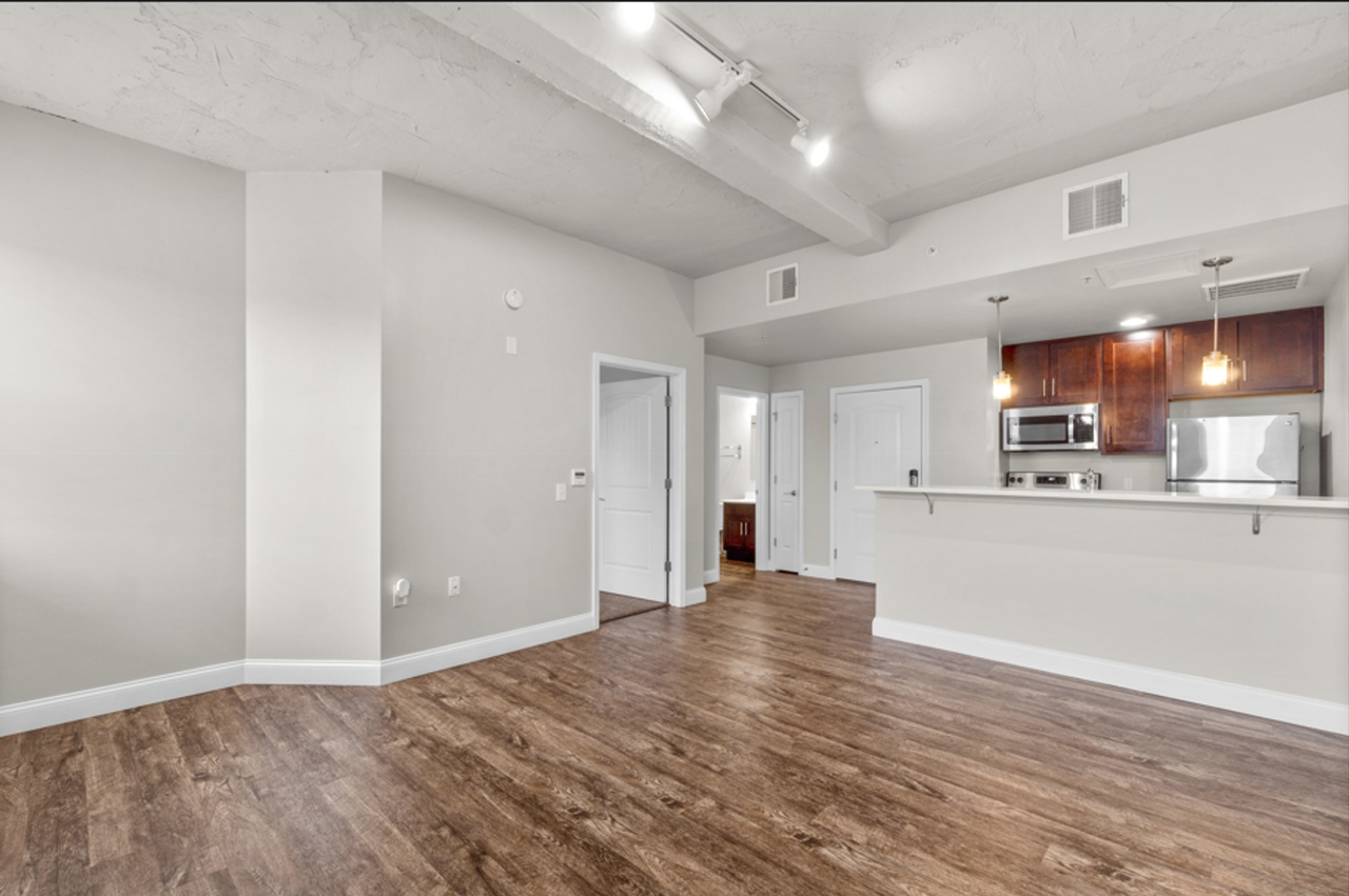 Two32 Apartments - Photo 6 of 32