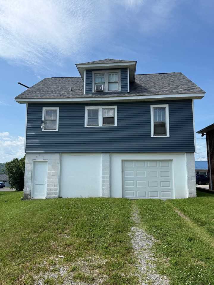 135 Sheldon Ave #NA - Photo 2 of 2