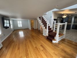 featured image of 5 Pearl St #1