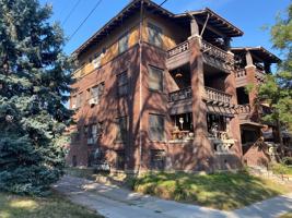featured image of 821 S 18th St