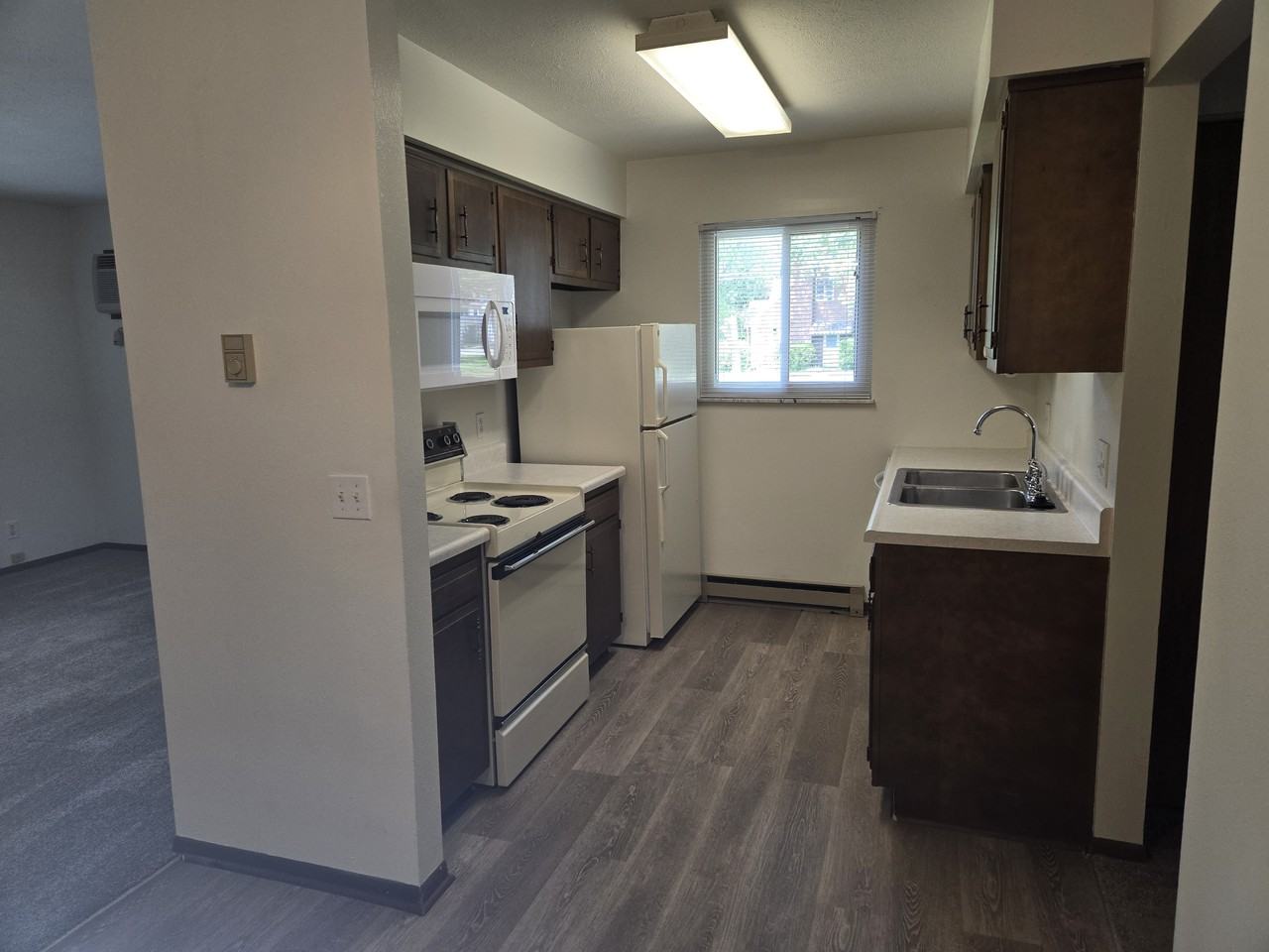 4030 Elmhurst Rd #2 - Photo 5 of 14