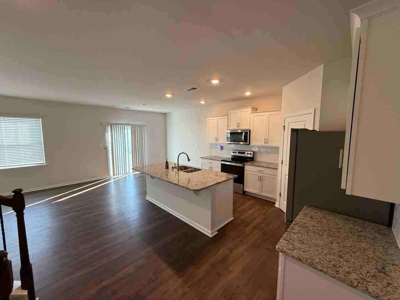 122 Flame Azalea Ct - Photo 3 of 14