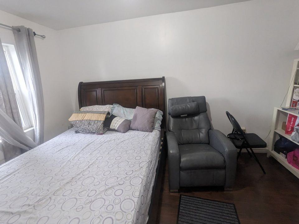 664 Greenwood Avenue - Photo 2 of 4