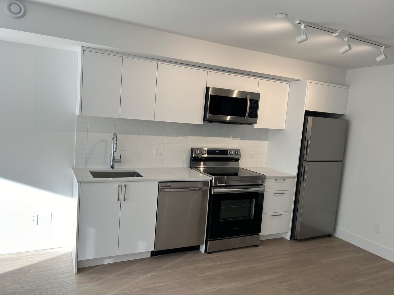 242 West 4th Street #2A - Photo 5 of 10
