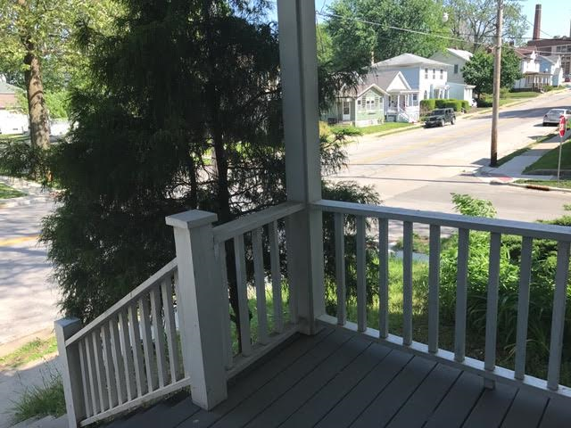 502 N Mclean St - Photo 2 of 11