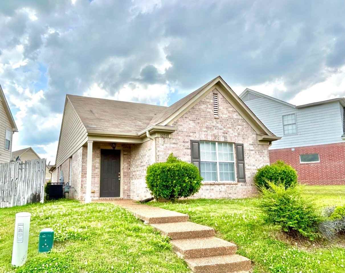 10268 Sterling Ridge Dr - Photo 2 of 10