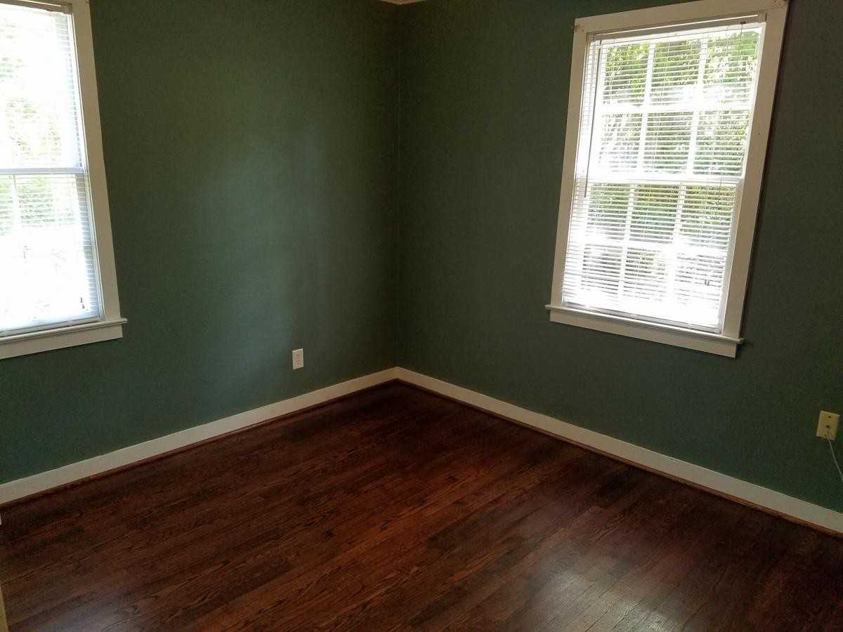 3 Sherwood Ln - Photo 2 of 6